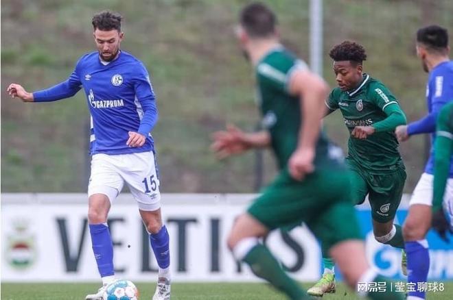 大批滑雪爱 大批滑雪爱