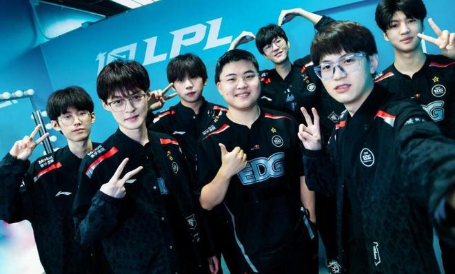 由德怀特 由德怀特