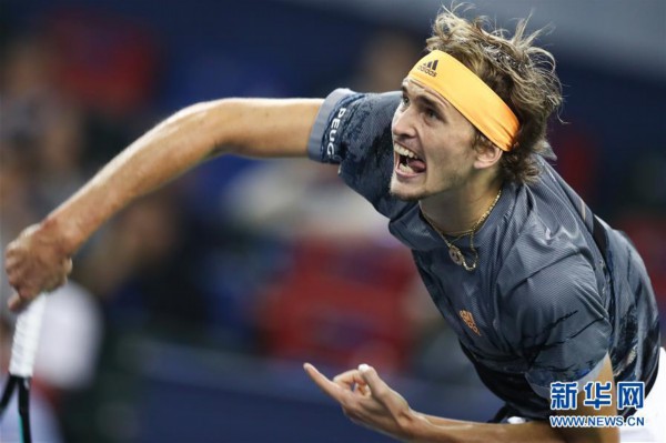 美国队稳居 美国队稳居