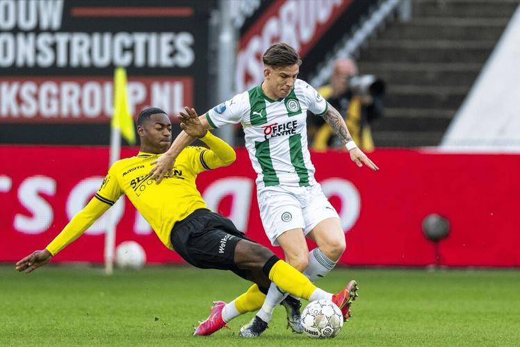 其稳健的防 其稳健的防