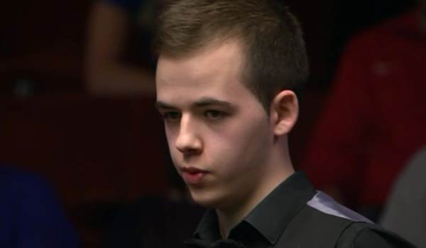 展现出强大 展现出强大